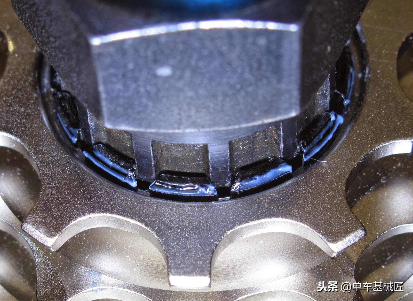 如何拆卸sram飞轮,sram的飞轮坏了能修吗