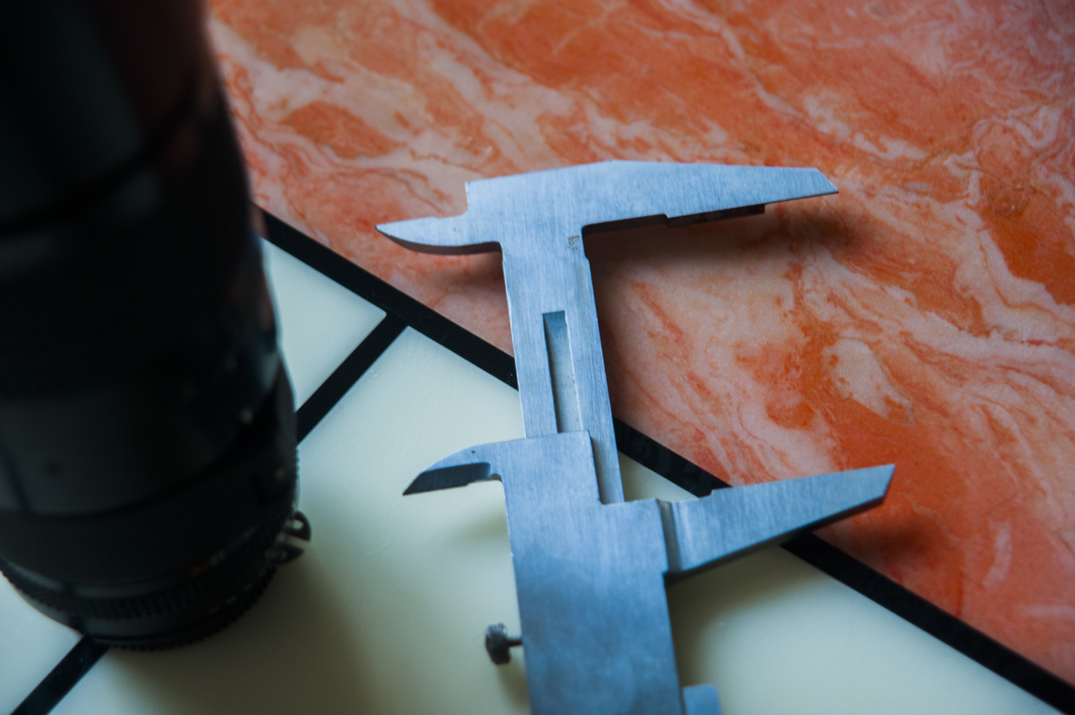 镜头霉变怎么办,相机镜头里面发霉了怎么处理