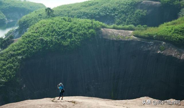 登上山顶看龙脊美景,看到龙脊梯田你有什么感受