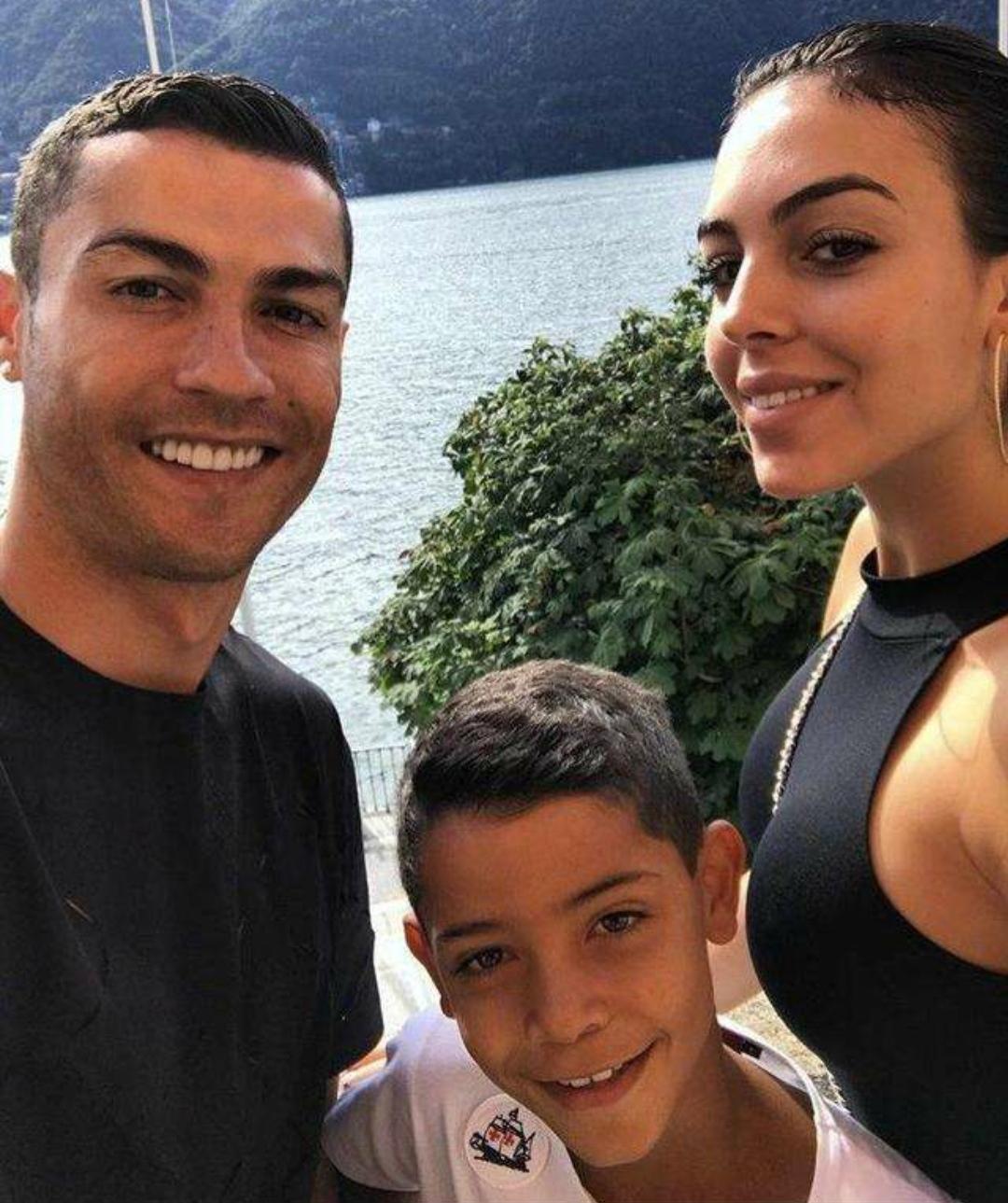 c罗联手林加德,c罗为家乡医院捐赠5台呼吸机