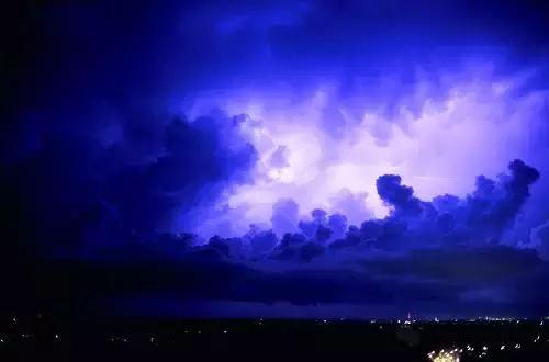 别人说瘦成一道闪电该怎么回答,别人说你瘦成一道闪电如何回怼