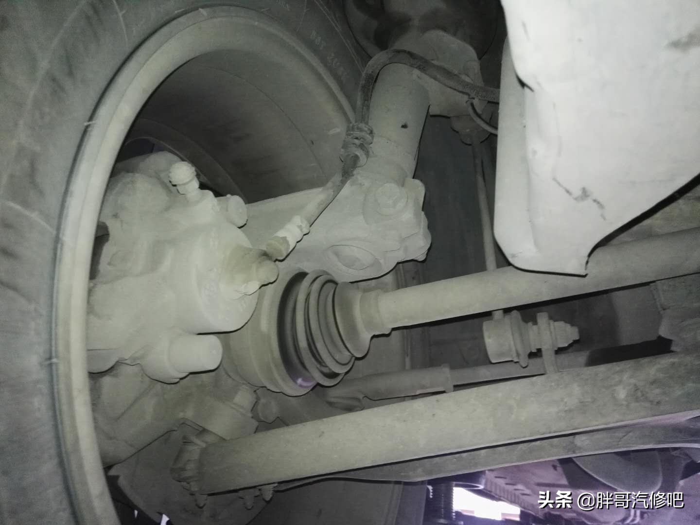 二手车底盘该怎么看车况,二手车底盘怎么鉴定