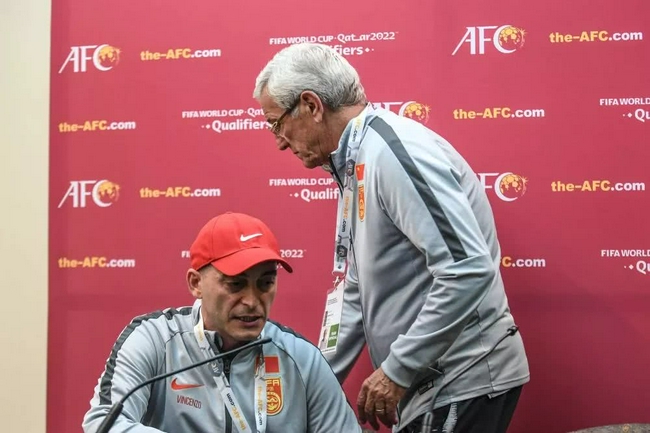 国足归化球员不受重用,国足归化的球员一点用没有