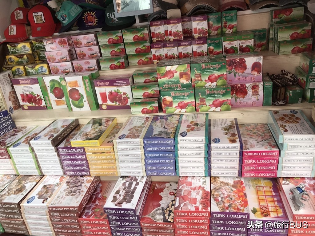 「土耳其」必买伴手礼（蓝眼睛、玫瑰精油、香料等……