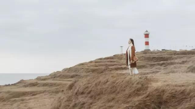 余生请远离消耗你的人,余生请远离心穷的人