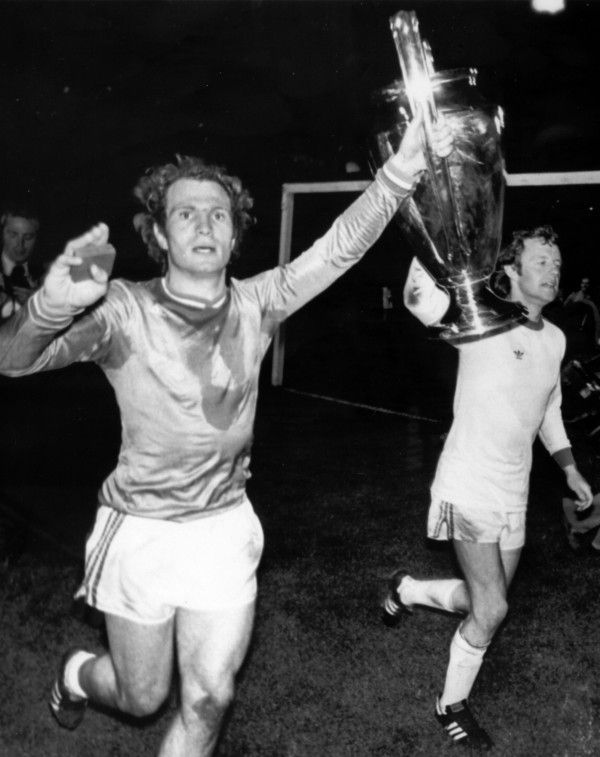 赫内斯，红色帝国缔造者