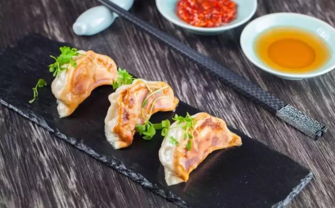 走进杭城市井里品味地道杭帮菜,杭州城中香格里拉中餐厅早茶自助