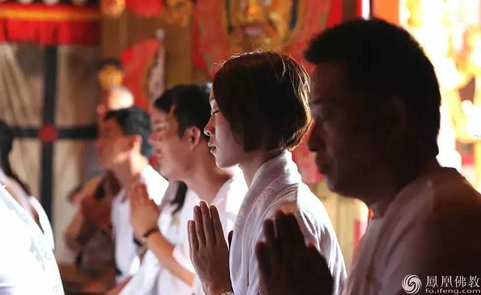 去寺院拜佛做到这两点,去寺庙拜佛该许什么愿