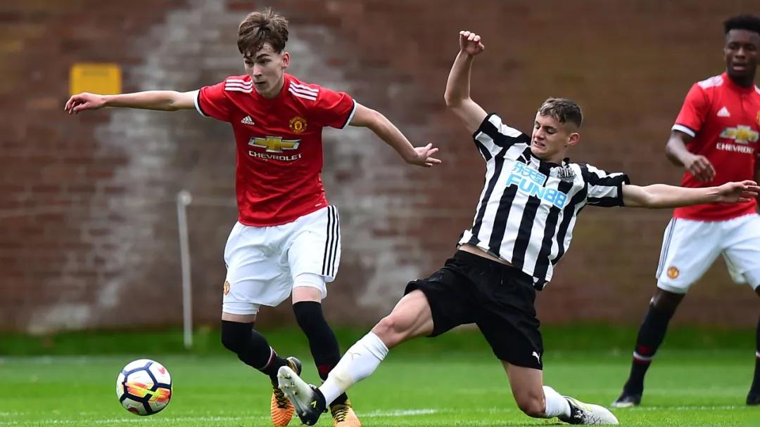 卡里克年轻照片,卡里克年轻图片