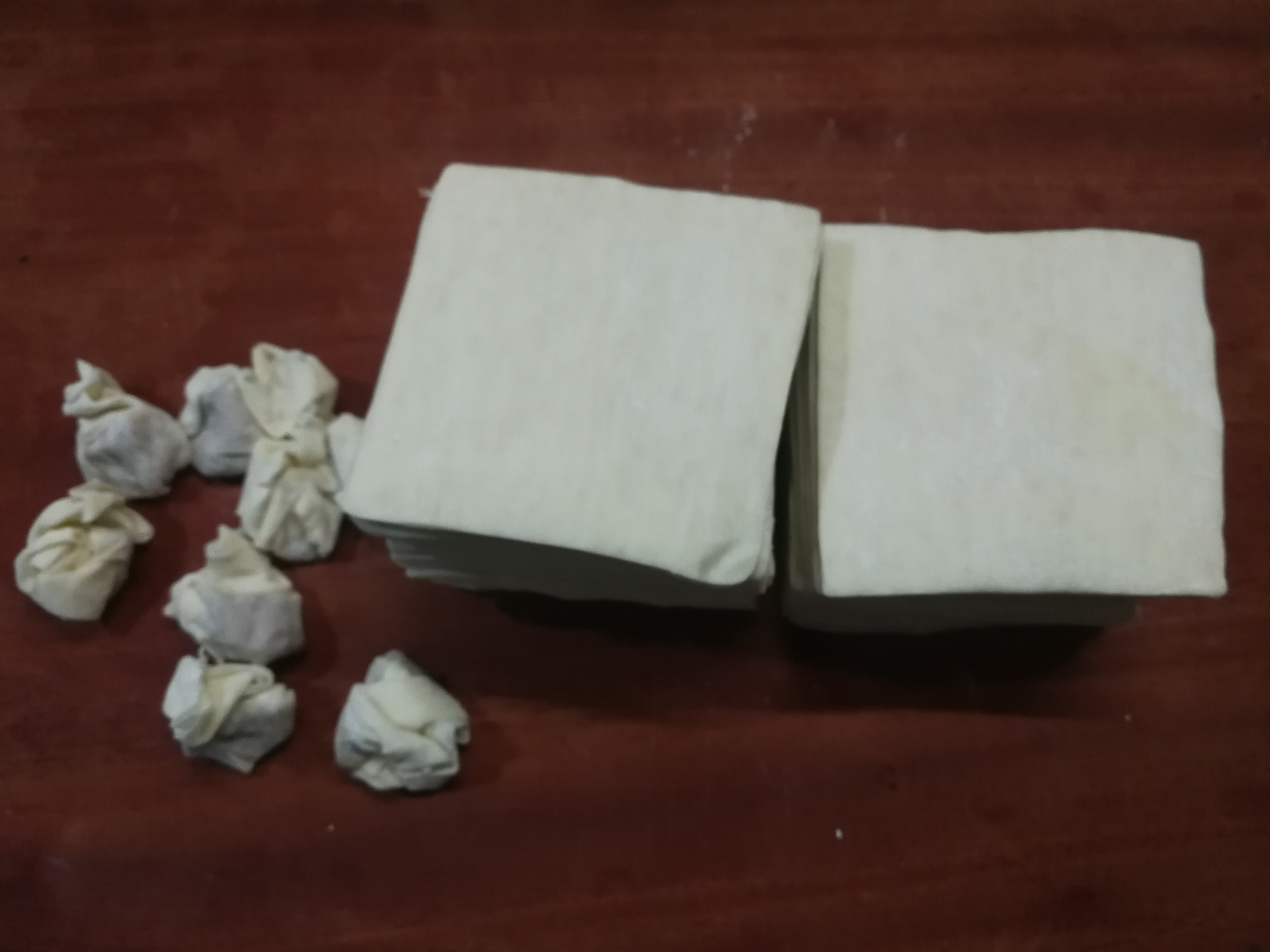 买的馄饨皮给孩子包小馄饨方法,大馄饨皮怎么包小馄饨