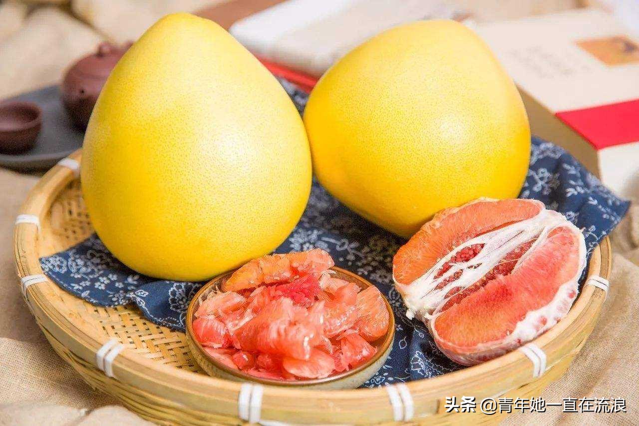 白肉的柚子和红肉的哪个好,如何分辨柚子是红肉还是白肉