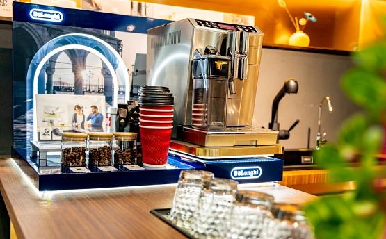 红星美凯龙全球家居水立方,怡口全屋净水旗舰店