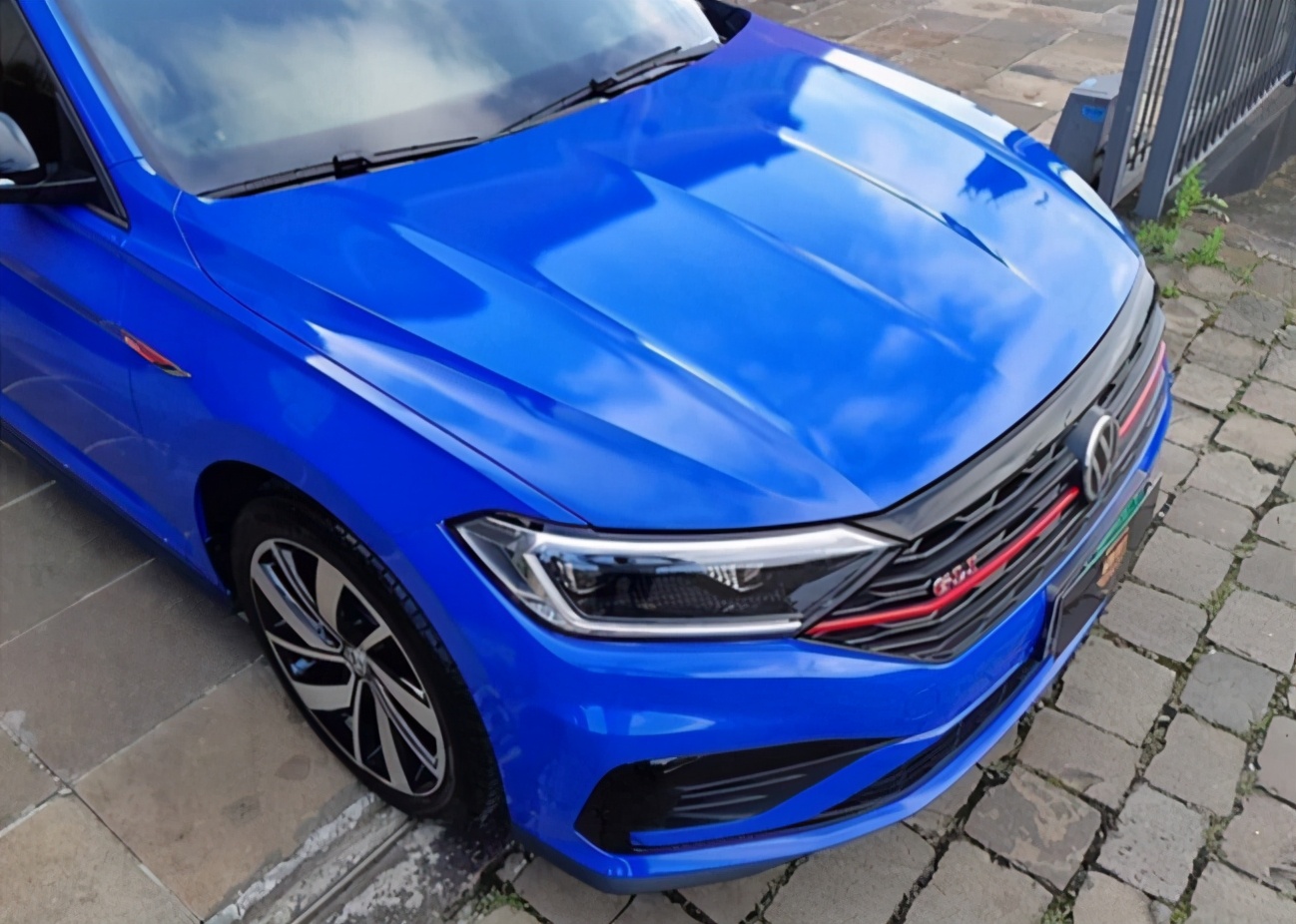 最新款本田思域和大众速腾对比,本田思域1.5t和速腾1.5哪个更好