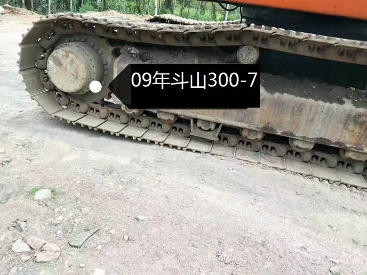 新疆二手斗山300挖机,斗山300挖掘机价格