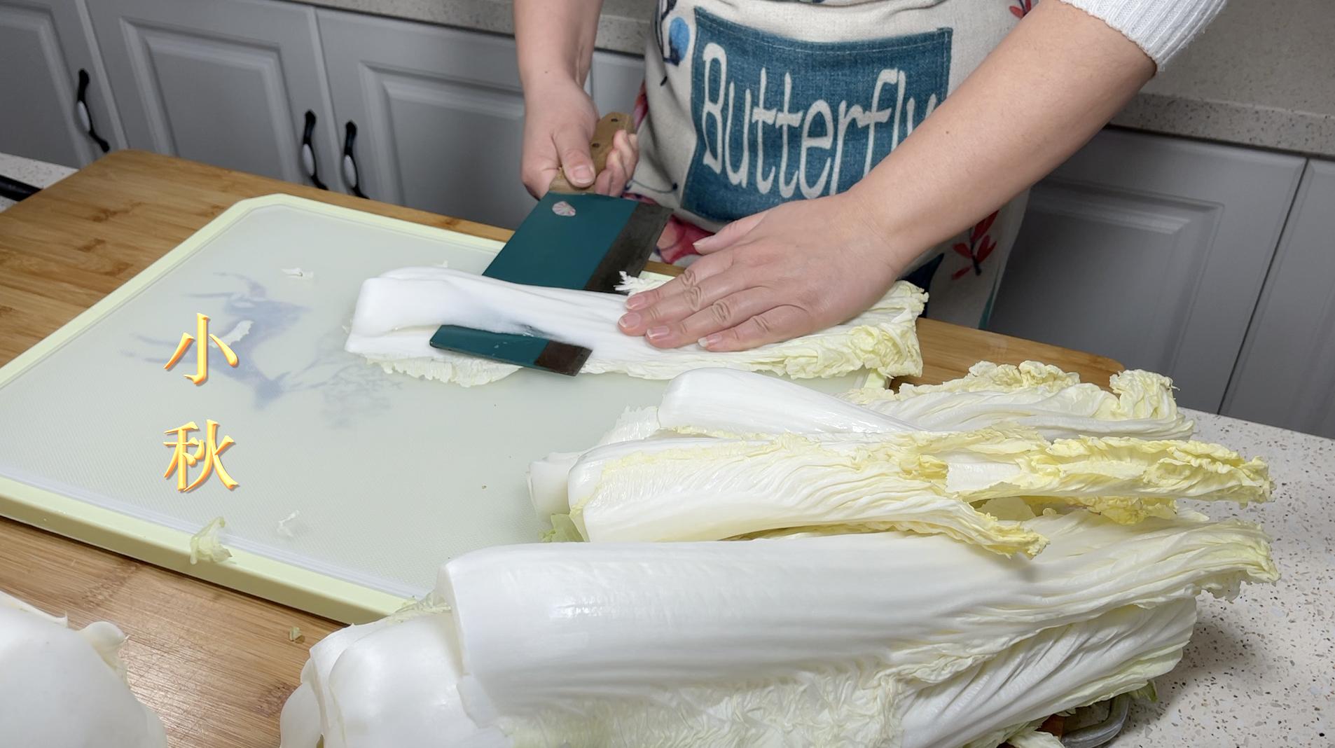 2放2不沾，腌出来的酸菜不烂不长白噗，又酸又脆，吃一冬天没问题