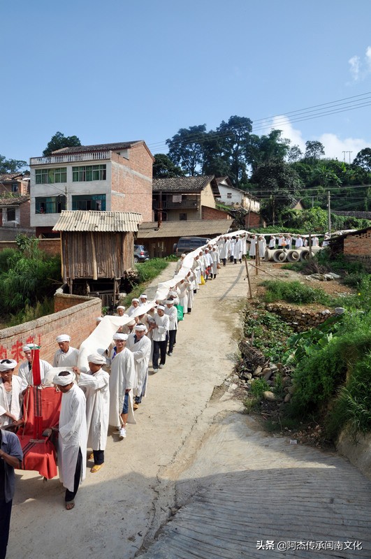 闽南丧葬习俗有哪些,闽南丧葬习俗仪式
