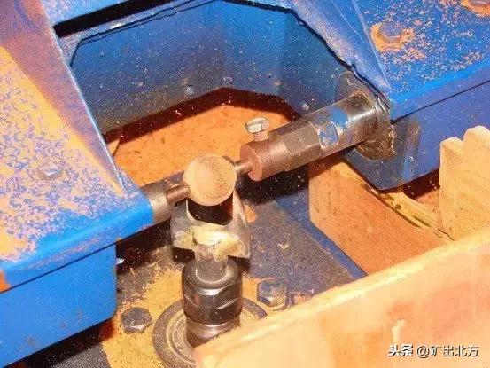 小叶紫檀原料到成品佛珠的流程,小叶紫檀佛珠加工全过程