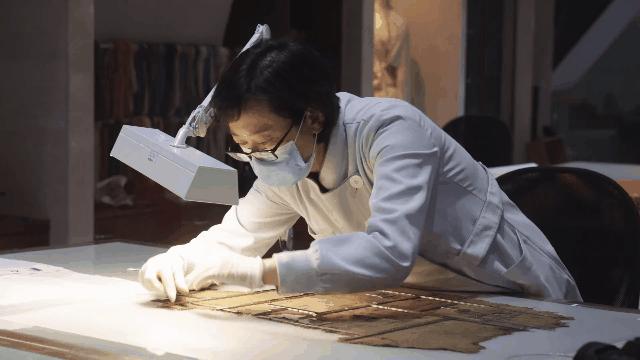 慈禧太后的穿戴,慈禧驾崩时穿的衣服