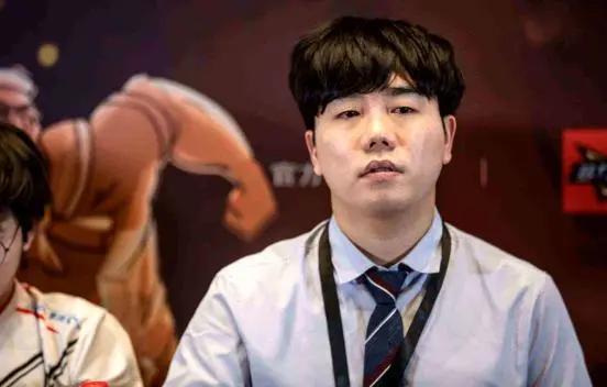 官方关闭训练模式后，网友自制“漩涡宁人铁粉科目一理论考试”