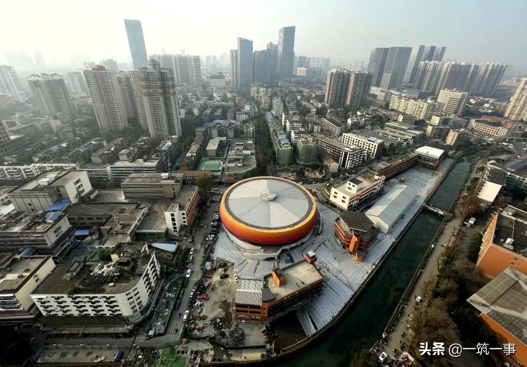 凤凰山体育公园：这座满足顶级赛事标准的场馆藏了多少“秘密”？