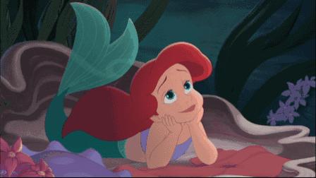 俩女人，一个身材臃肿，一个身材窈窕，生育时的差距一目了然