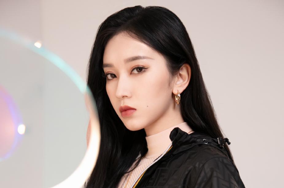 蔡徐坤刘令姿是情侣吗,蔡徐坤和刘令姿恋情是否属实