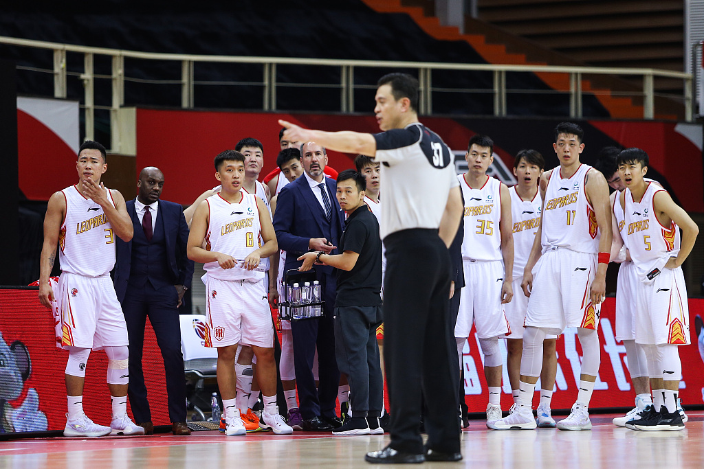 顾全被恶意犯规,顾全骂裁判追罚没有