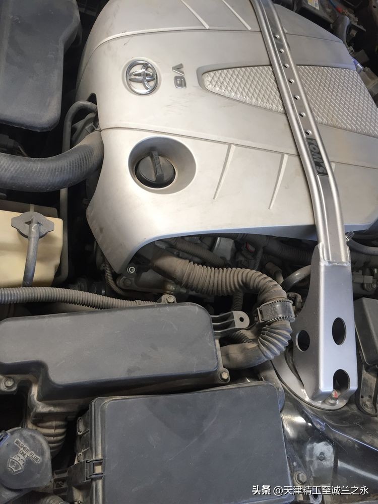 化州7哥翻新12代皇冠多少钱,11年丰田皇冠内饰翻新