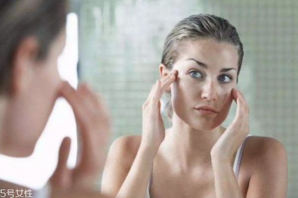 脸皮肤好粗糙怎么改善,脸部皮肤粗糙怎么办