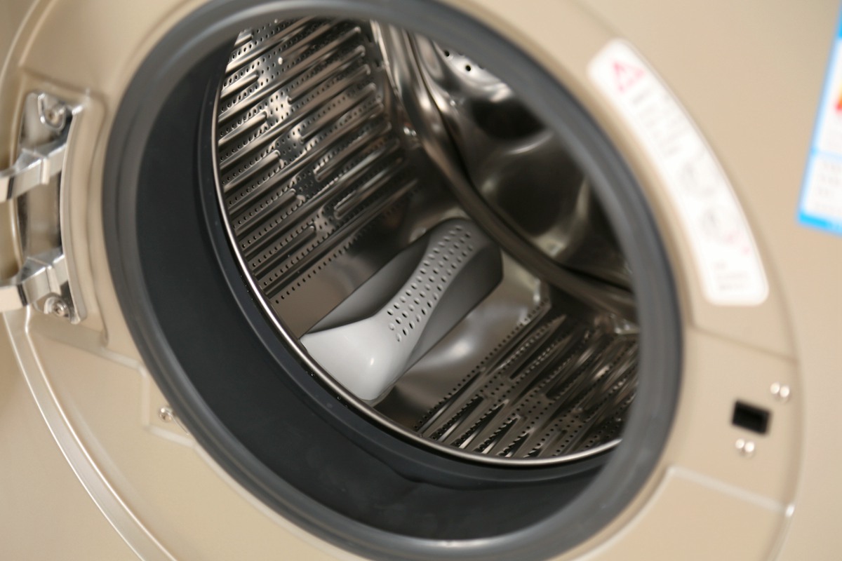 晒衣服不弄干水,晒衣服不脱水会怎么样