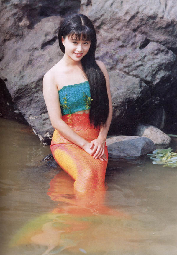 精选人鱼十几部影片给大家，全是女神出演美人鱼，你觉得谁最美？