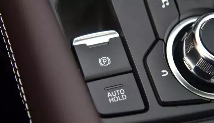 自动启停自动驻车电子手刹区别,自动挡电子手刹自动启停