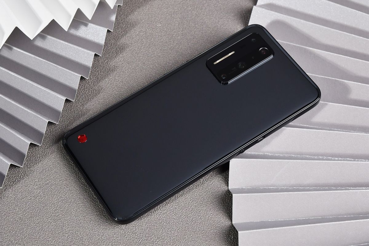 坚果最后一款手机坚果r2,坚果手机r2值得购买