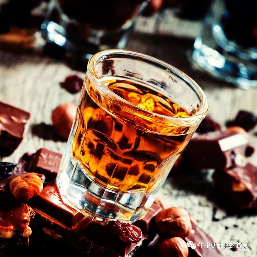 《食史百味》蔗中精炼滋味甜，背后浸透奴隶苦：砂糖的历史