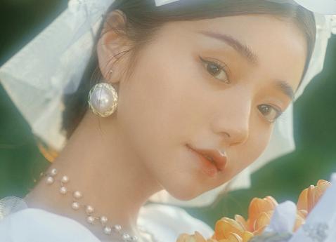 男生第一次相亲穿什么最好,第一次相亲加微信后怎么聊天