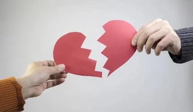 没有离婚一方擅自抱走孩子犯法么,离婚后孩子判给女方强行抱走