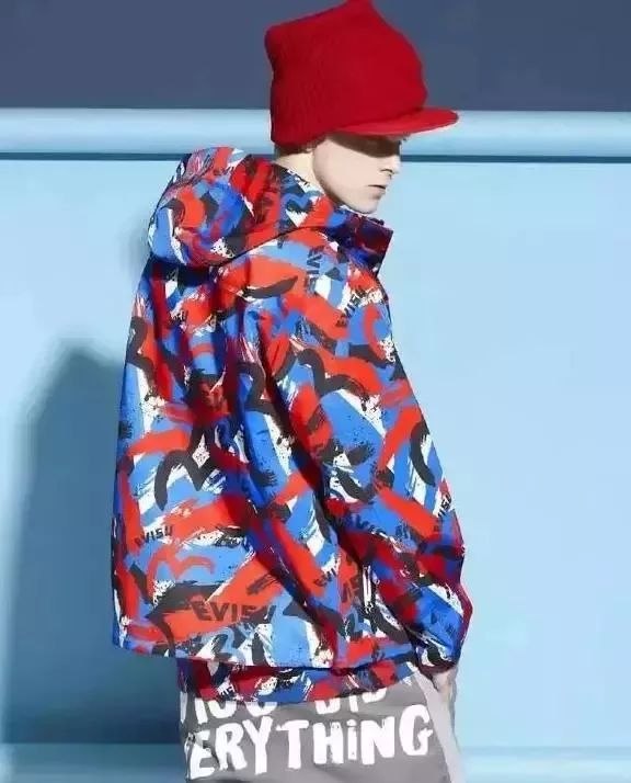 优衣库十大必买基础款,日本优衣库服装品牌