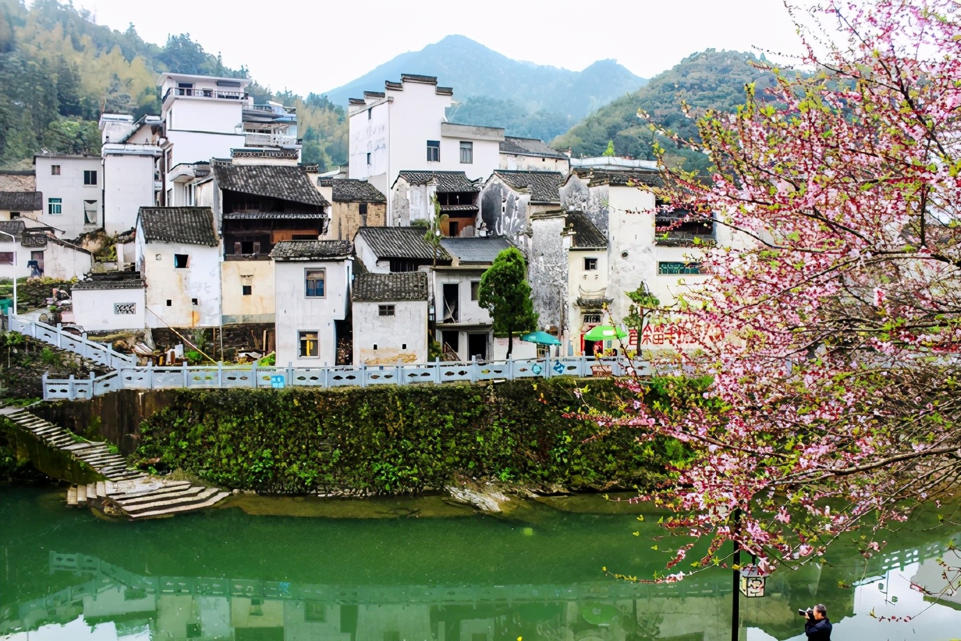 大山深处的古村,大山深处石潭古村