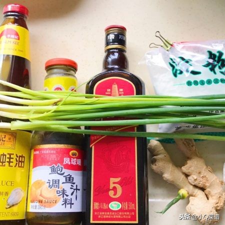 干锅鱼头家常做法简单又好吃,干锅鱼头的做法大全图解窍门