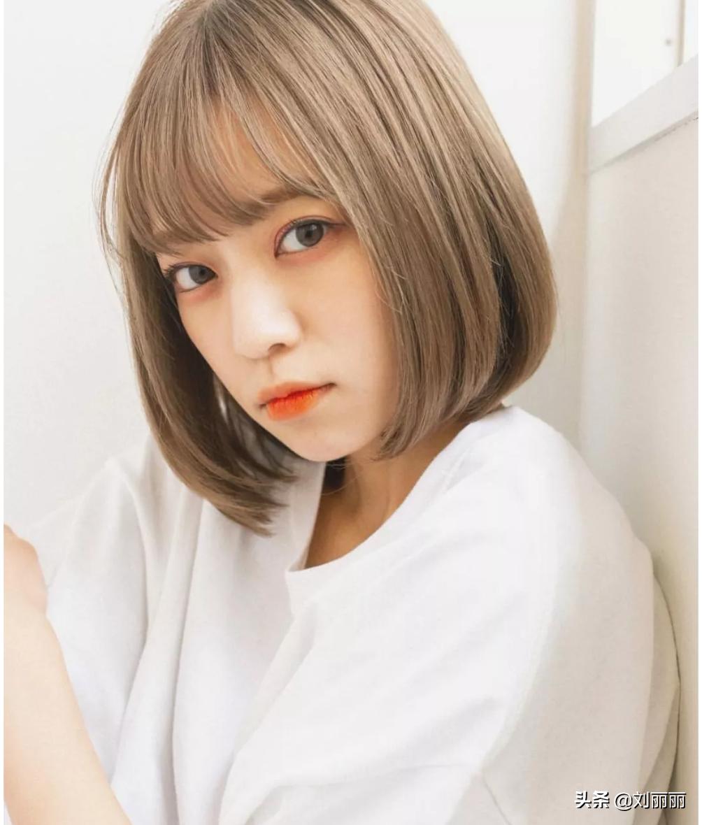 女生短发别针造型,所有女生剪完不用打理的减龄短发