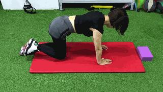 臀部两侧凹陷怎么练臀部,臀部扁平真的可以练翘臀吗