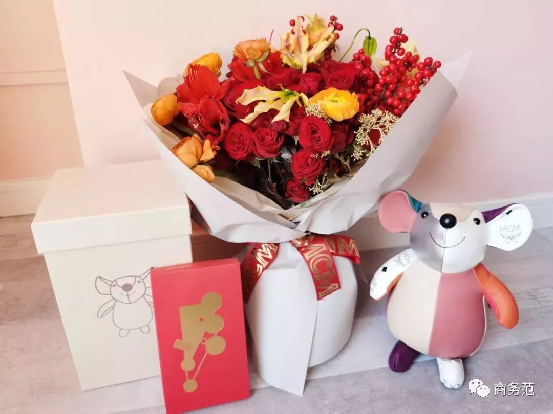 拆开之前收到的54个快递，每一份都让人感到美好