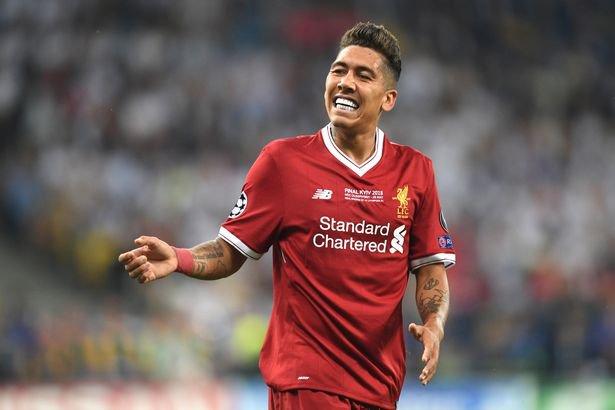 442评选的世界足坛历史中场排名,凯恩单赛季超越莱万进球