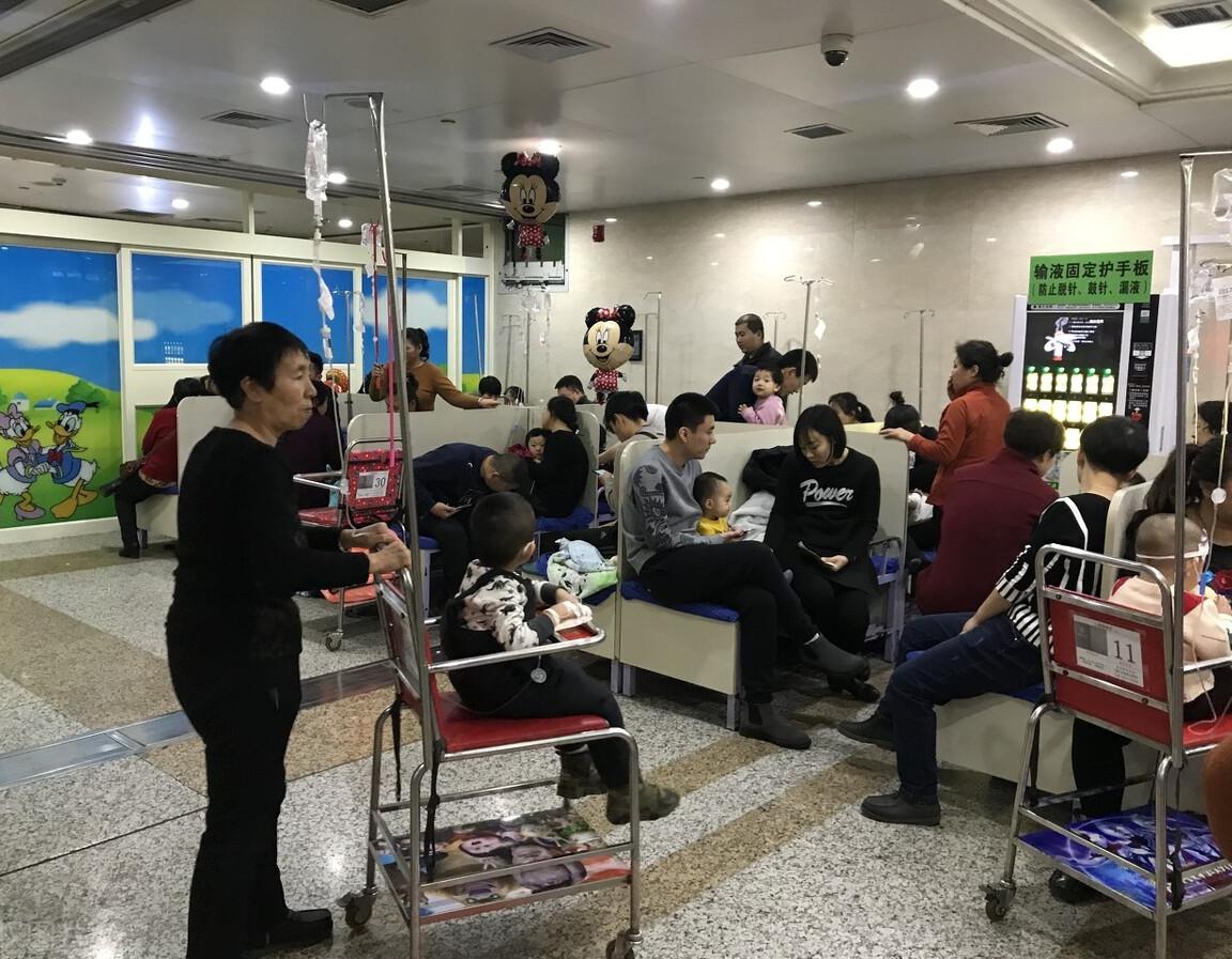 孩子发烧怎么办儿科医生来支招,关于治疗儿童发烧的知识