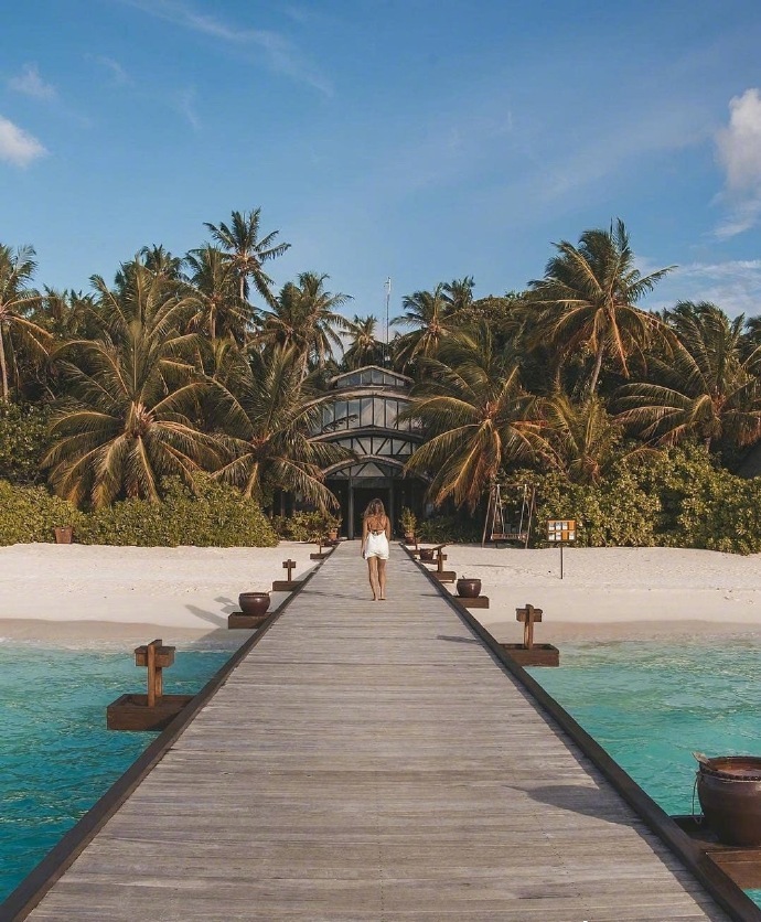 双层梦幻水屋，你要的马尔代夫性价比最高六星岛