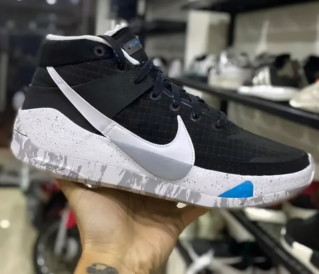 kd杜兰特战靴简版5代,kd球鞋最新