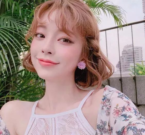 总觉得自己脸型太差?但也许你只是剪错刘海而已,看完这篇就懂了