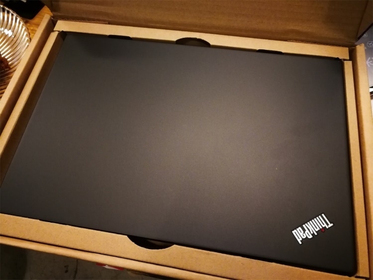 一位十几年的铁粉是如何看待ThinkPad笔记本的?