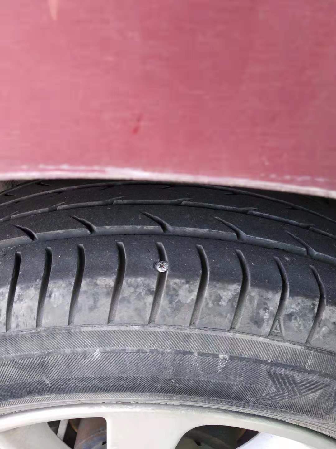 汽车轮胎侧面可以火补吗,汽车轮胎火补的全部过程