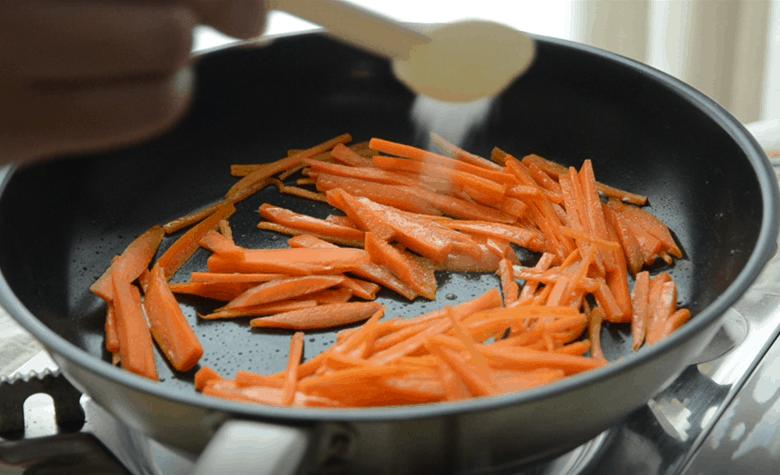 紫菜包饭教程在此,紫菜包饭怎么吃最好